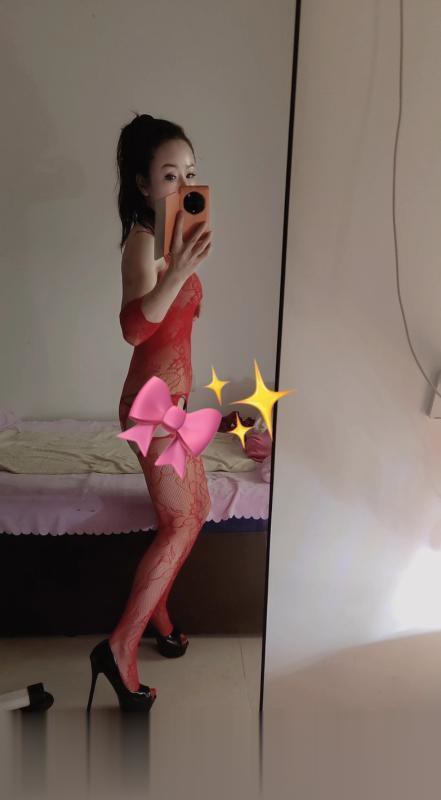 广东-广州风骚制服少妇sm-1.jpg